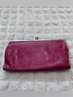 Hobo International Red Leather Lauren Clutch Wallet Bifold Kisslock